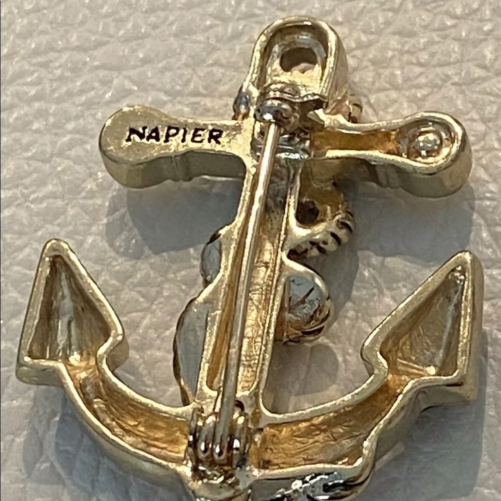 Napier Brooch BOAT ANCHOR Gold Tone Setting Navy Enamel Rhinestones PIN 1.5” H - Picture 5 of 8